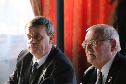 Przewodniczący ZNSSK na zebraniu generalnym Niemc&oacute;w Karpackich