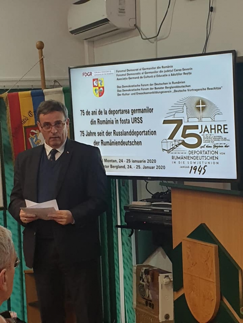 Am 24. Januar 2020 nahm Bernard Gaida als Sprecher der Arbeitsgemeinschaft der Deutschen Minderheiten (AGDM ) an der Gedenksitzung des DFDR zu 75 Jahre Deportation, teil.