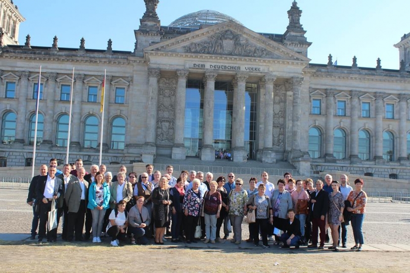 BILDUNGSPOLITISCHE REISE DER VERTRETER DER DEUTSCHEN MINDERHEIT NACH BERLIN